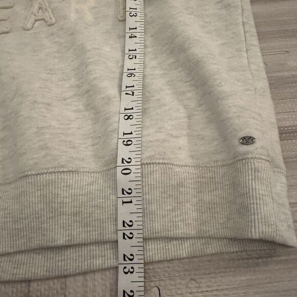 American Eagle Sweater Womens Medium Gray Sweatshirt Melt My Heart Logo Sequin M - Picture 4 of 7